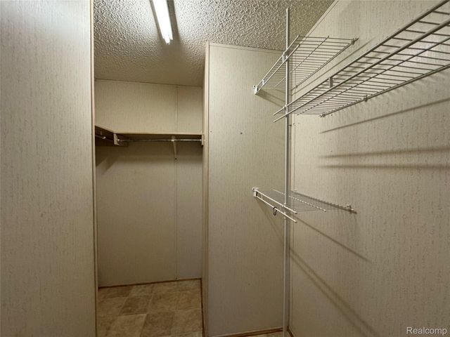 2700 Shimmons Road 161, Auburn Hills, MI 48326