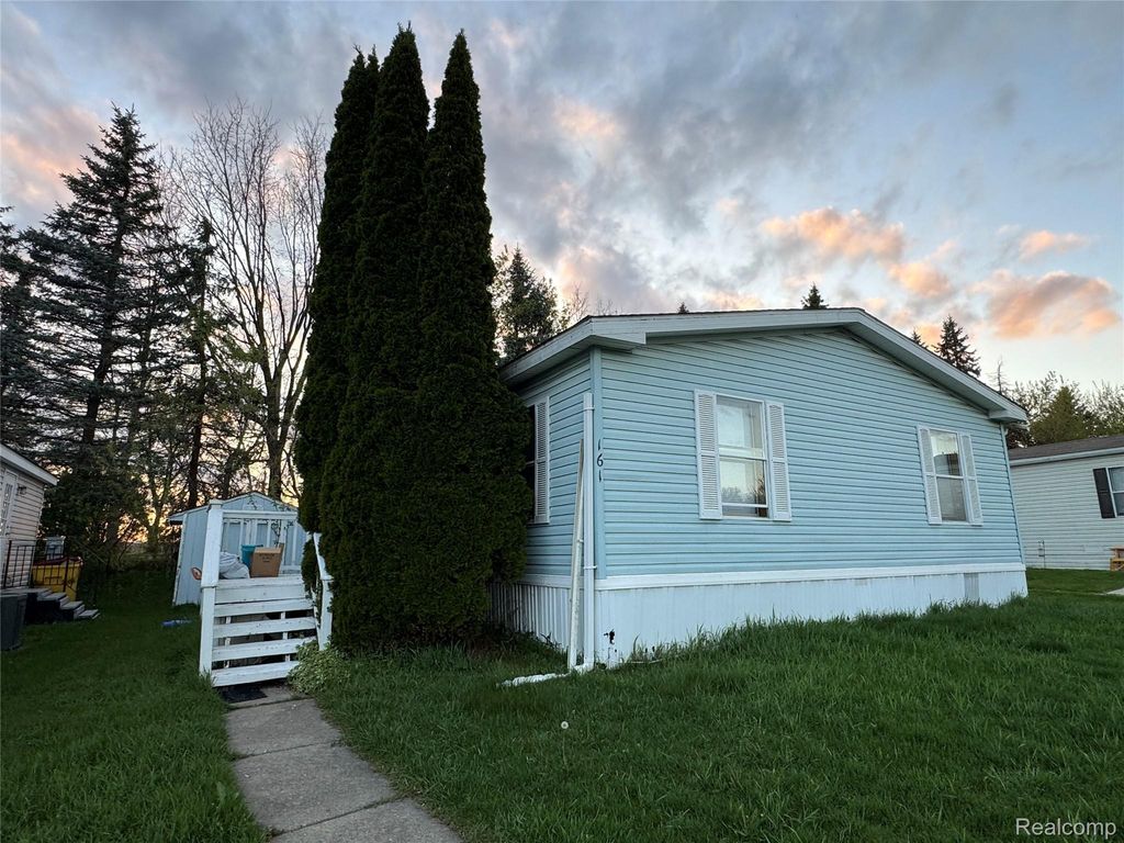 2700 Shimmons Road 161, Auburn Hills, MI 48326