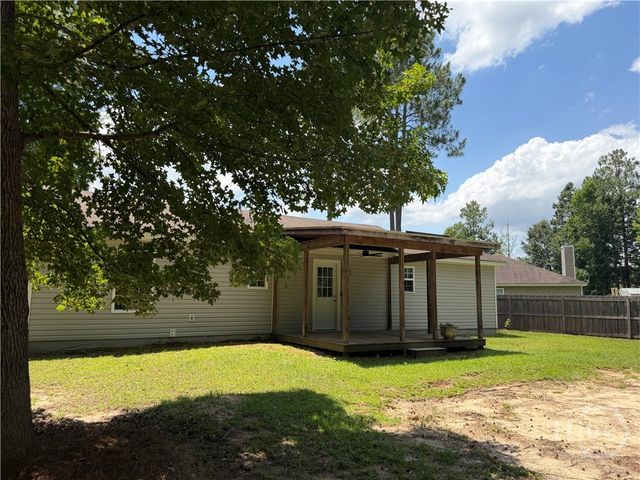 157 Blackwater Way, Springfield, GA 31329