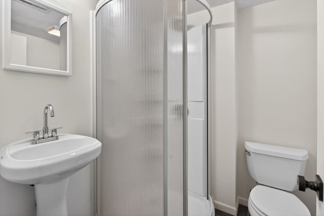 1973 Eldridge Avenue W, Roseville, MN 55113