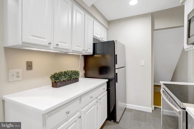 3420 S WAKEFIELD ST S, Arlington, VA 22206