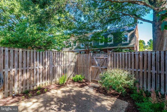 3420 S WAKEFIELD ST S, Arlington, VA 22206