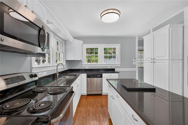1141 Jefferson Avenue, East Point, GA 30344
