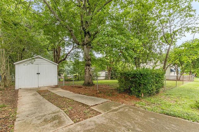 1141 Jefferson Avenue, East Point, GA 30344
