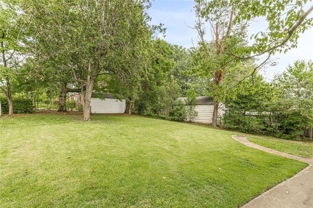 1141 Jefferson Avenue, East Point, GA 30344