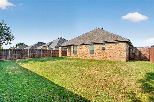 3335 White Horse Drive, Granbury, TX 76049