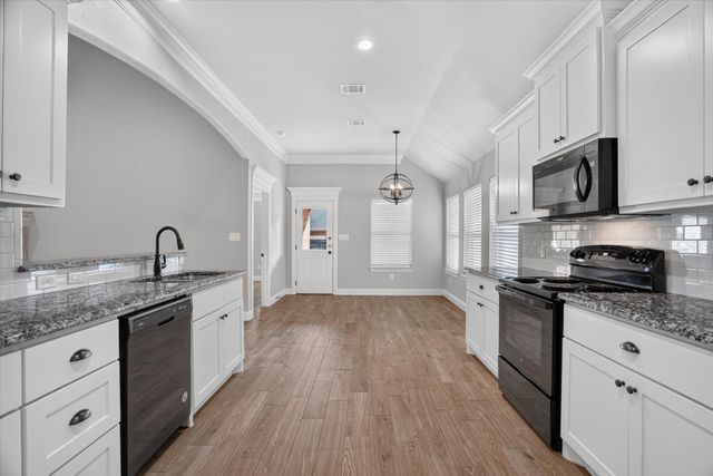 3335 White Horse Drive, Granbury, TX 76049