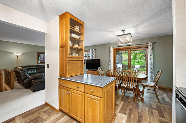 2850 Pheasant Circle, Mound, MN 55364