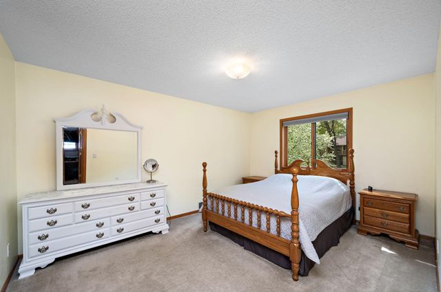 2850 Pheasant Circle, Mound, MN 55364