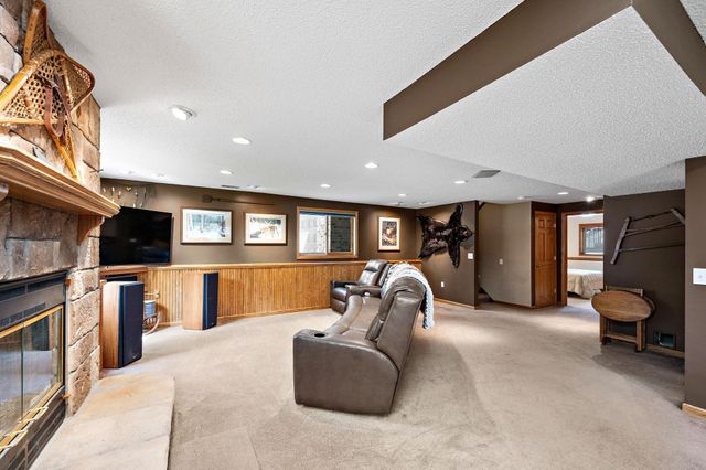 2850 Pheasant Circle, Mound, MN 55364