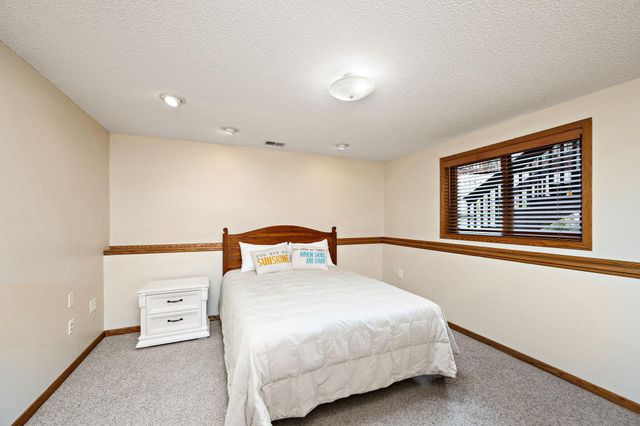 2850 Pheasant Circle, Mound, MN 55364