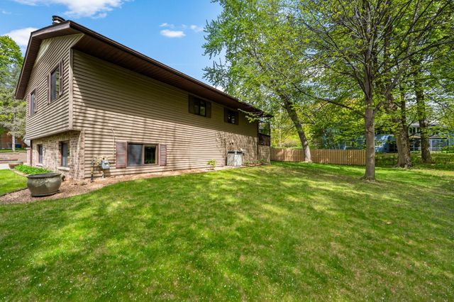 2850 Pheasant Circle, Mound, MN 55364