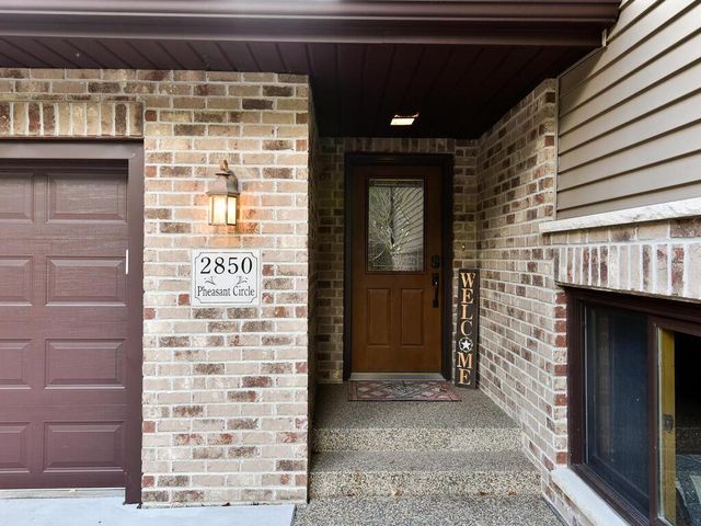 2850 Pheasant Circle, Mound, MN 55364