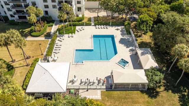 2003 N Ocean Boulevard 902, Boca Raton, FL 33431