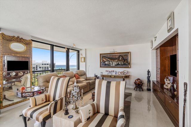 2003 N Ocean Boulevard 902, Boca Raton, FL 33431