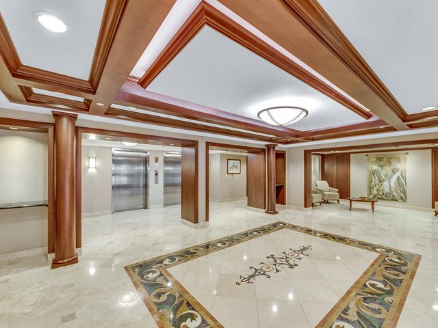 2003 N Ocean Boulevard 902, Boca Raton, FL 33431