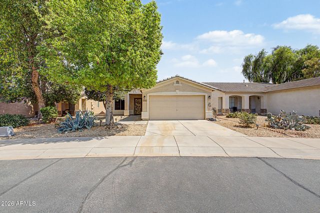 49 W NOLANA Place, San Tan Valley, AZ 85143