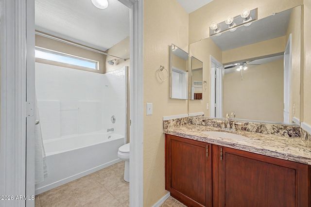 49 W NOLANA Place, San Tan Valley, AZ 85143