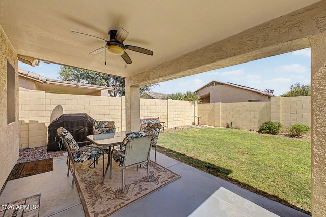 49 W NOLANA Place, San Tan Valley, AZ 85143