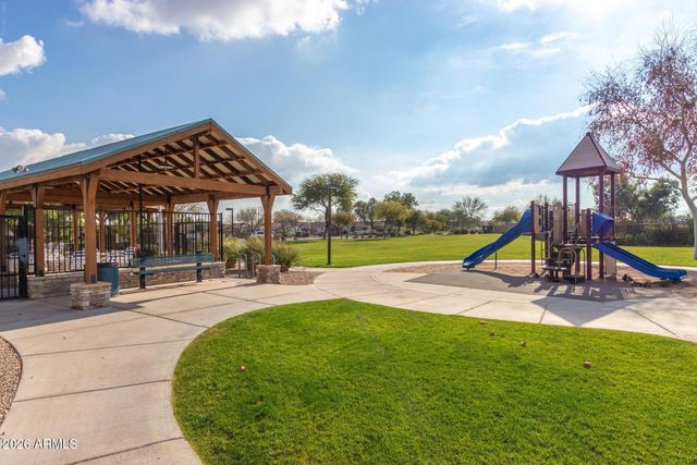 49 W NOLANA Place, San Tan Valley, AZ 85143