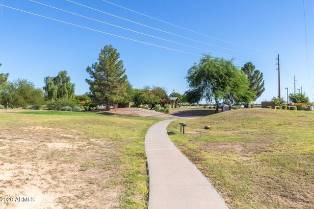 49 W NOLANA Place, San Tan Valley, AZ 85143