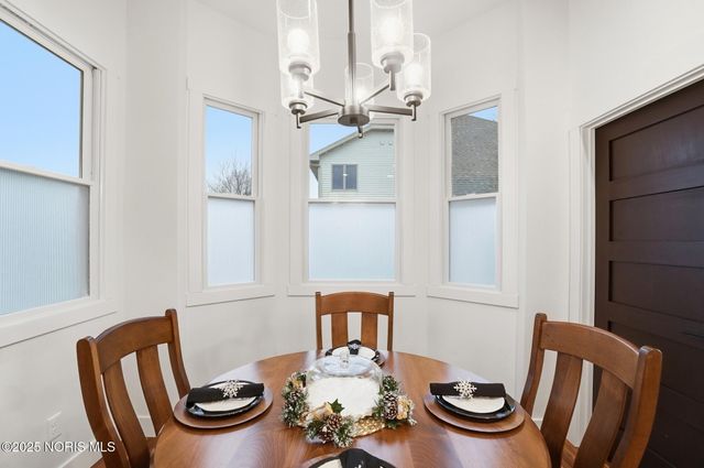 305 Ridgepoint Circle, Waterville, OH 43566