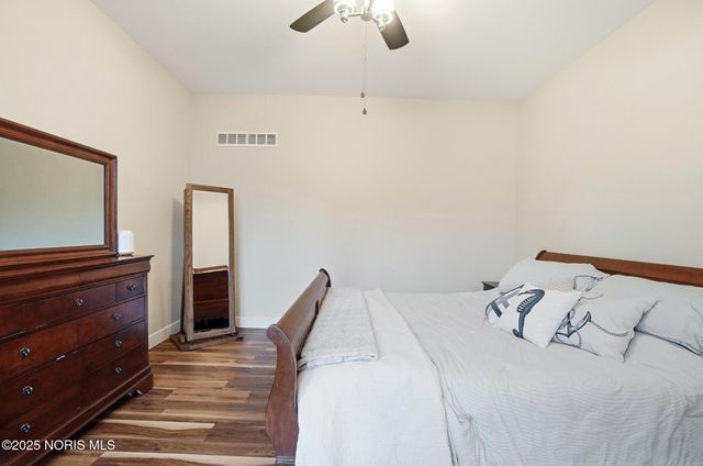 305 Ridgepoint Circle, Waterville, OH 43566