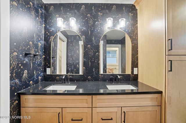 305 Ridgepoint Circle, Waterville, OH 43566