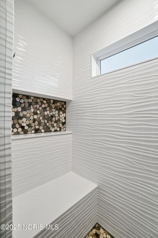 305 Ridgepoint Circle, Waterville, OH 43566