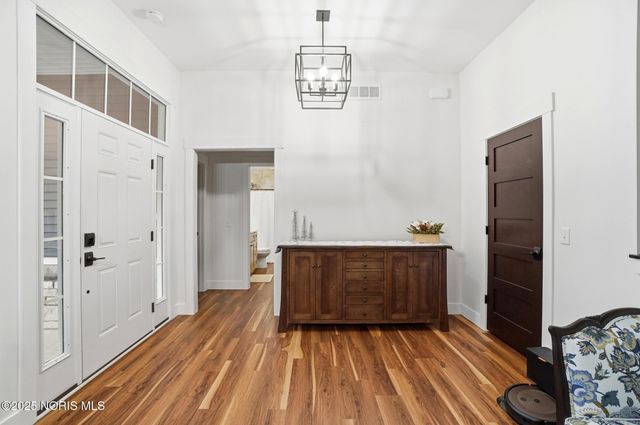 305 Ridgepoint Circle, Waterville, OH 43566