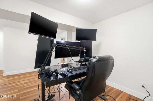 305 Ridgepoint Circle, Waterville, OH 43566