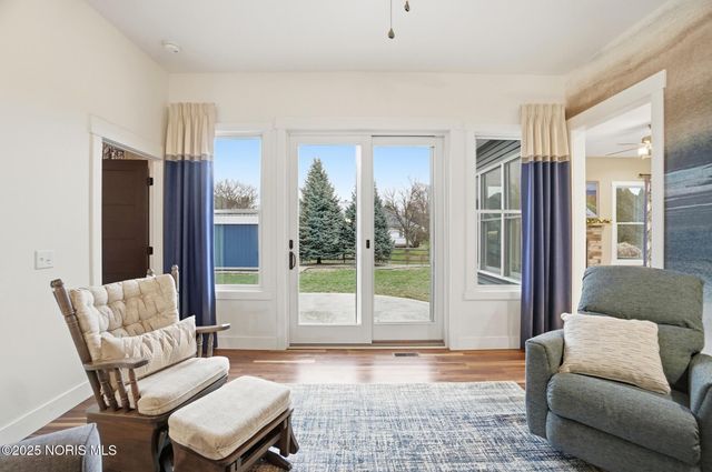 305 Ridgepoint Circle, Waterville, OH 43566