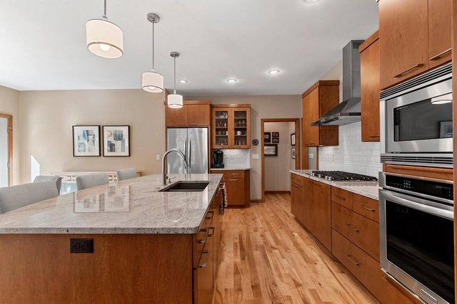 248 SHELLEY LANE, De Pere, WI 54115