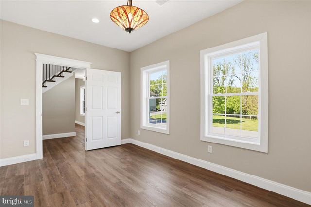 130 WOODBRIAR DR, Chambersburg, PA 17202