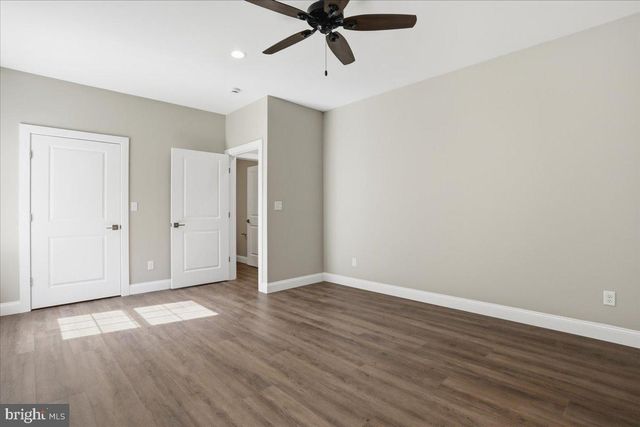 130 WOODBRIAR DR, Chambersburg, PA 17202