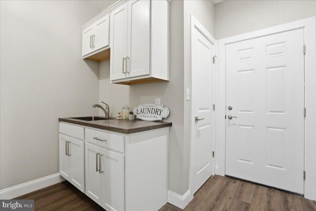130 WOODBRIAR DR, Chambersburg, PA 17202