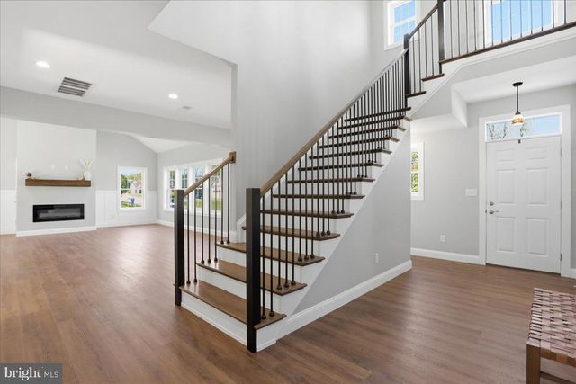 130 WOODBRIAR DR, Chambersburg, PA 17202