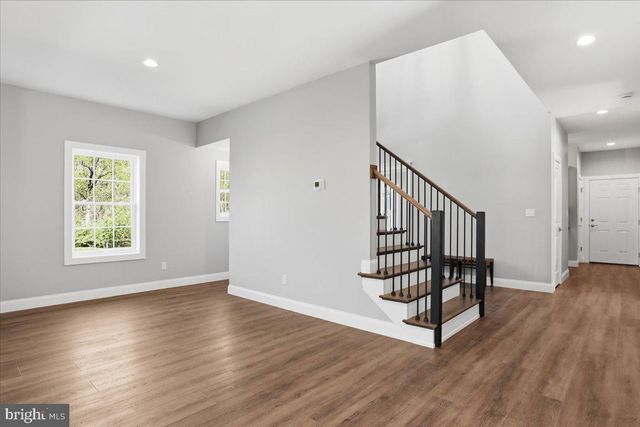 130 WOODBRIAR DR, Chambersburg, PA 17202