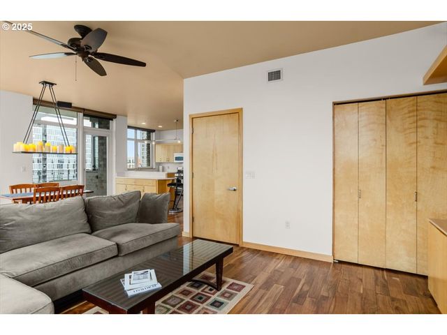1255 Nw 9TH Ave 910, Portland, OR 97209