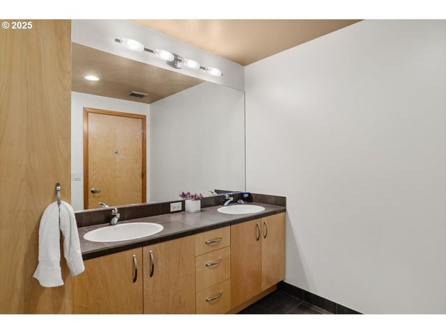 1255 Nw 9TH Ave 910, Portland, OR 97209