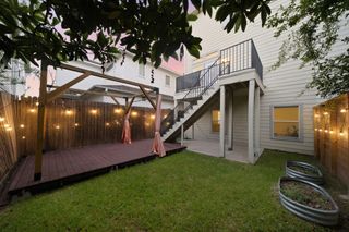 907 Lawrence Street, Houston, TX 77008