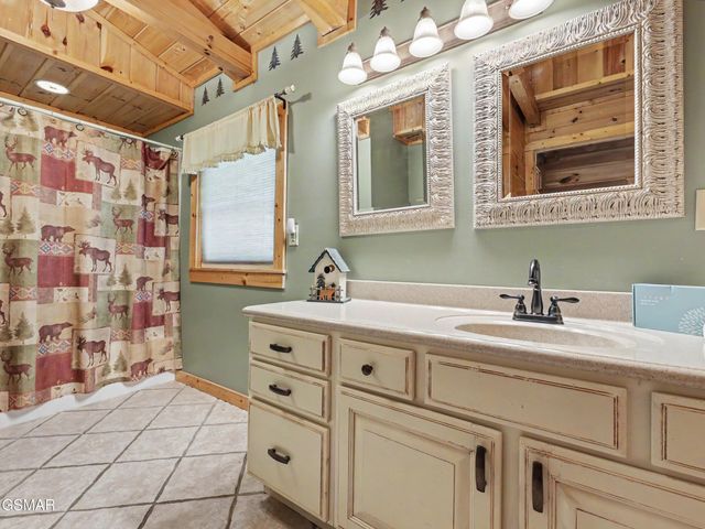 2414 Walnut Cove Way, Sevierville, TN 37862