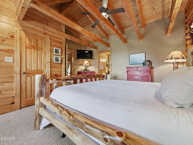 2414 Walnut Cove Way, Sevierville, TN 37862
