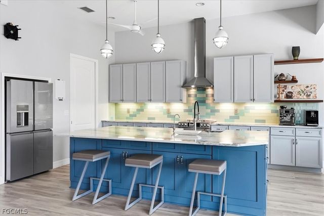 2105 Ottersrest LN, Cape Coral, FL 33990