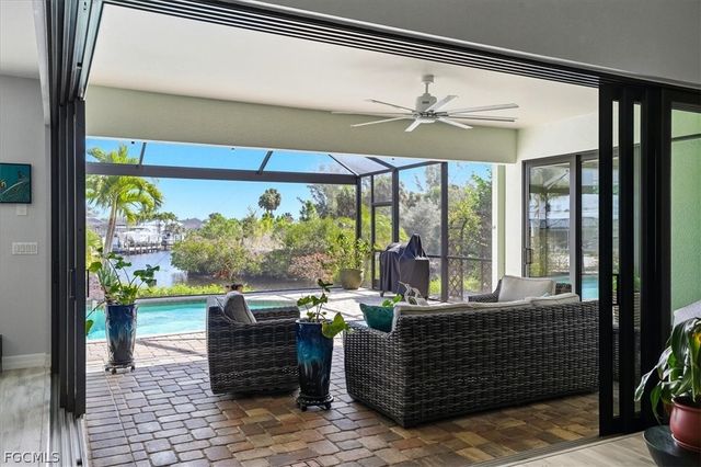 2105 Ottersrest LN, Cape Coral, FL 33990