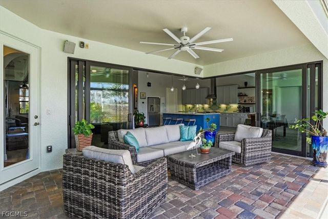 2105 Ottersrest LN, Cape Coral, FL 33990