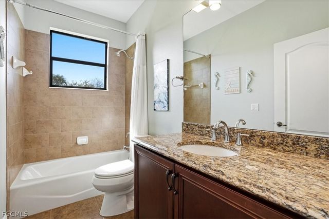 2105 Ottersrest LN, Cape Coral, FL 33990