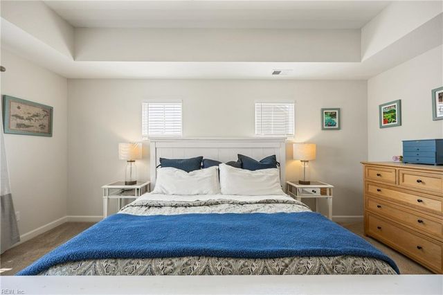 213 Werdna LN, Chesapeake, VA 23322