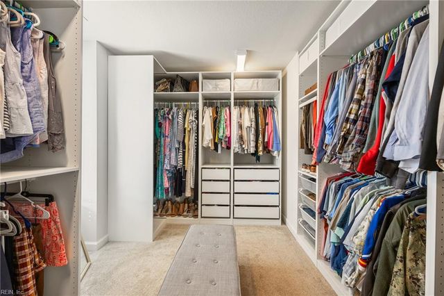 213 Werdna LN, Chesapeake, VA 23322