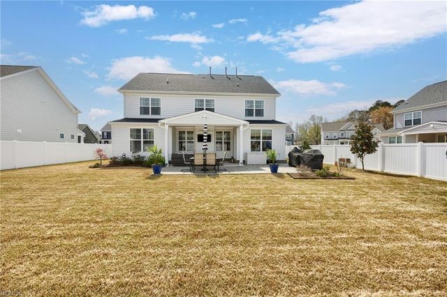 213 Werdna LN, Chesapeake, VA 23322